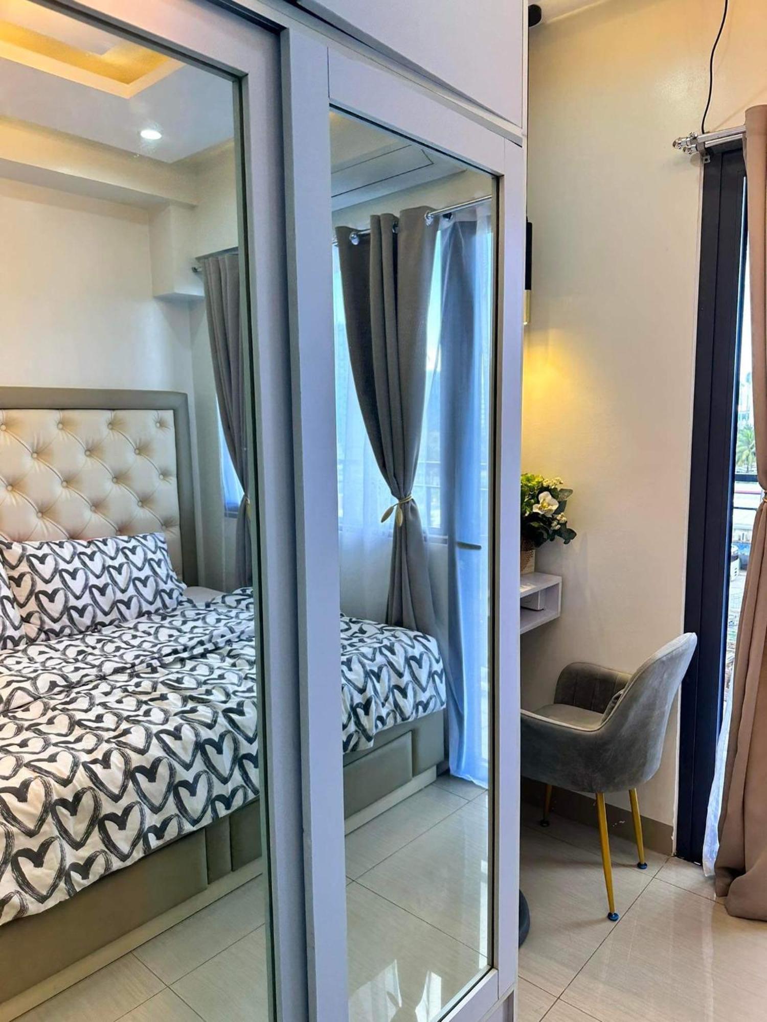 Deluxe Suites Razelles 2 At Shore 2 Residences Tower 1 Pasay Exterior foto